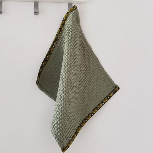 Serviette main éventails kaki
